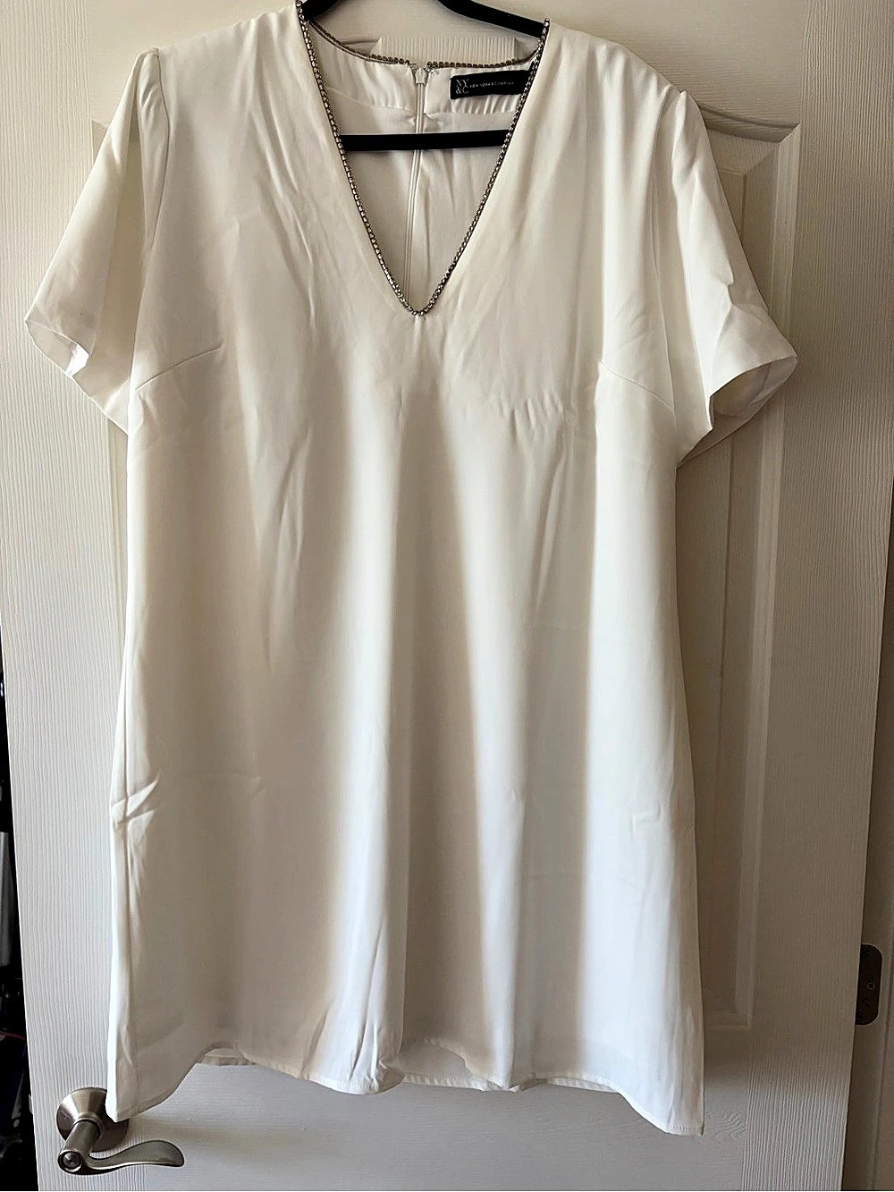 NY Collection Embellished Neckline White mini dress Size XL Like New